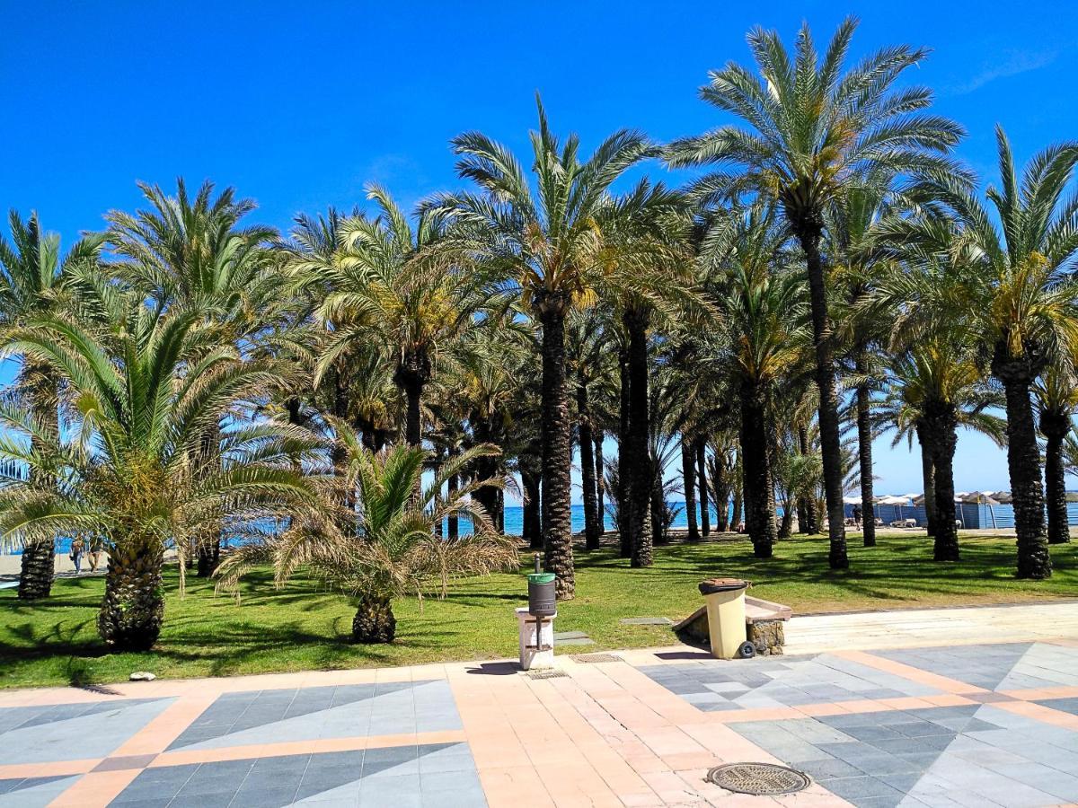 Bonito apartamento en playa de la Carihuela Torremolinos Exterior foto